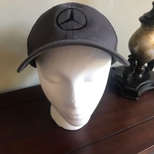 Mercedes Hat